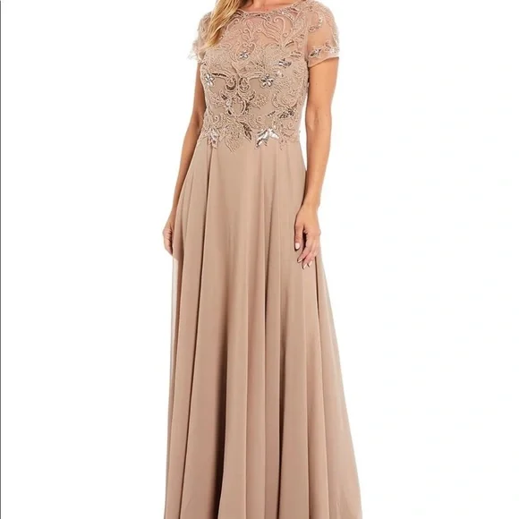 XSCAPE Women's Embellished Short Sleeve Chiffon Gown XSCAPE Women's Embellished Short Sleeve Chiffon Gown
